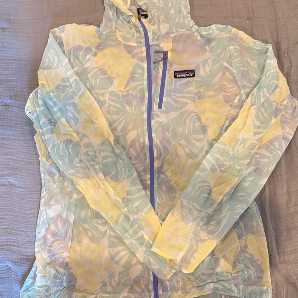 Patagonia Pastel Floral Ski Jacket in Light Blue, Yellow & Lavender